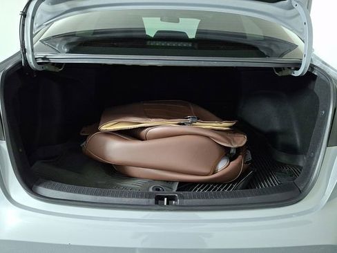 Used 2021 Toyota Corolla SE w/ Carpet Mat Package (TMS) FWD image 28