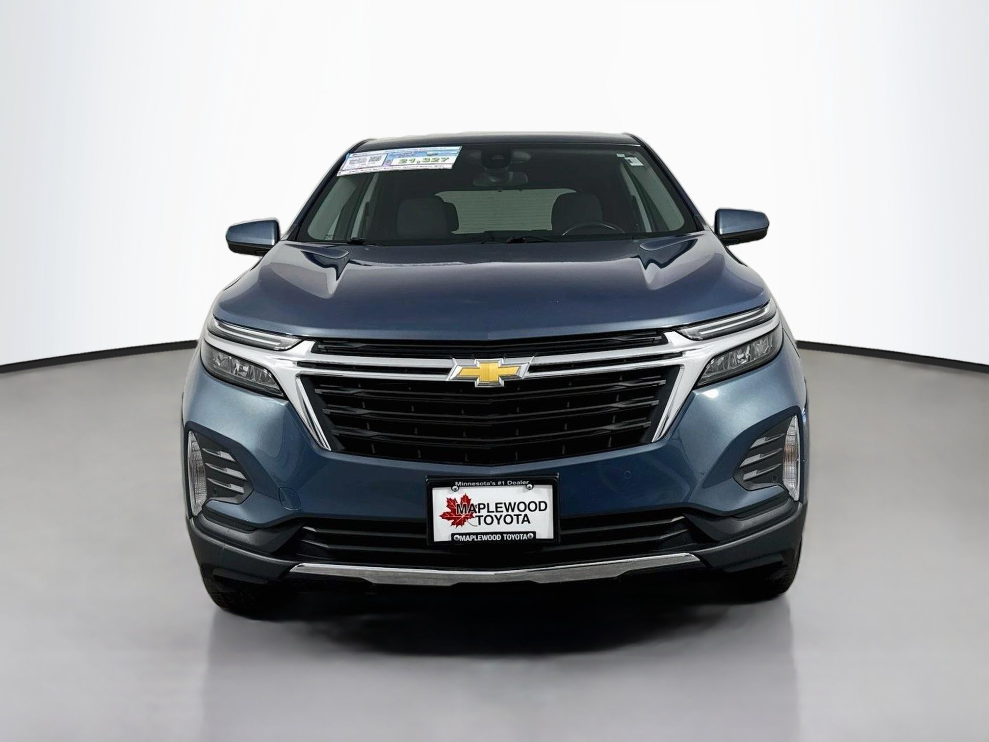 Used 2024 Chevrolet Equinox LT AWD/4WD image 2