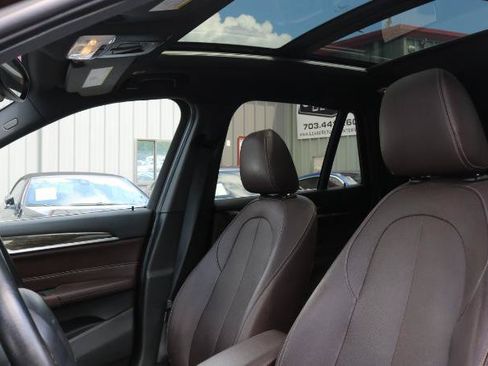 Used 2016 BMW X1 xDrive28i w/ Premium Package AWD/4WD image 9