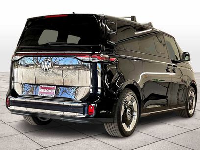 New 2025 Volkswagen ID. Buzz Pro S