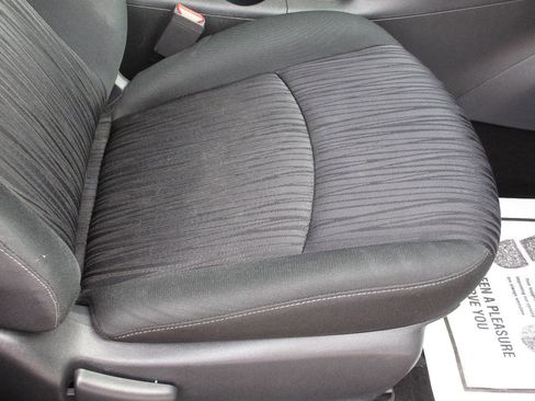 Used 2019 Nissan Sentra SV image 12