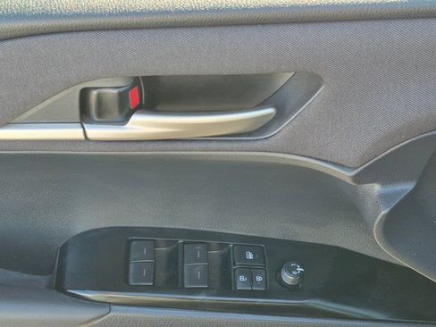 Used 2025 Toyota Camry LE FWD image 18