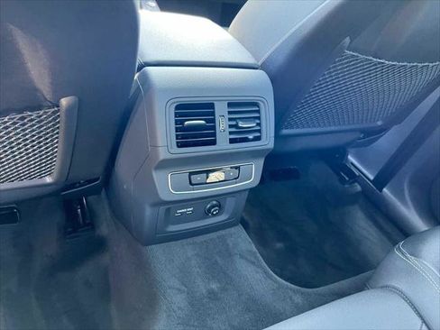 Used 2024 Audi Q5 2.0T Premium w/ Convenience Package image 43