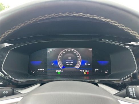 Used 2022 Volkswagen Taos S image 26