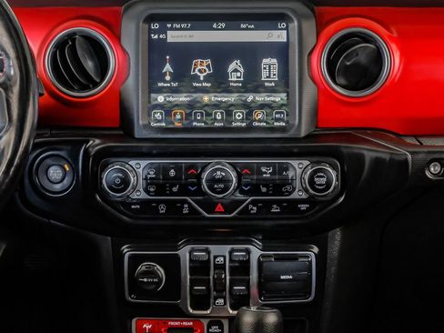 Used 2021 Jeep Wrangler Unlimited Rubicon AWD/4WD image 24