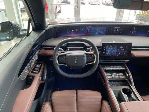 New 2026 Lincoln Nautilus Reserve image 15