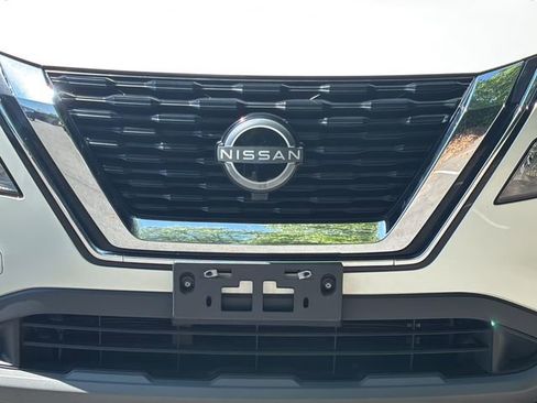 Used 2022 Nissan Rogue SV AWD/4WD image 24