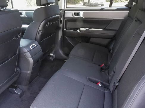 New 2026 Hyundai Santa Fe SE FWD image 17
