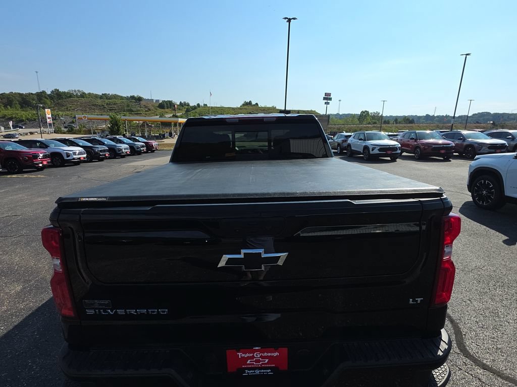 Used 2025 Chevrolet Silverado 1500 LT Trail Boss w/ Convenience Package II AWD/4WD image 8