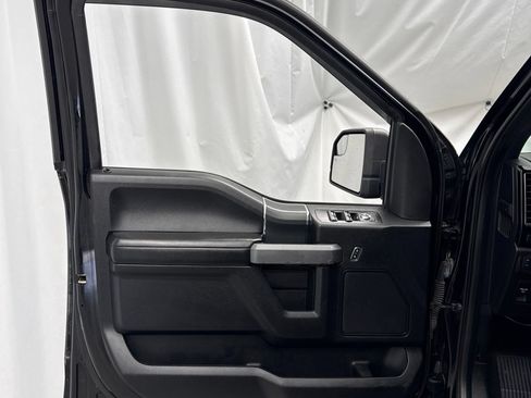 Used 2018 Ford F150 XLT w/ Equipment Group 302A Luxury AWD/4WD image 14