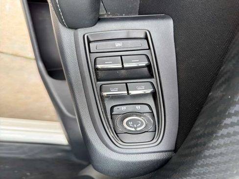 Used 2024 Subaru Ascent Premium AWD/4WD image 18
