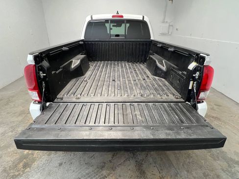 Used 2021 Toyota Tacoma SR RWD image 25
