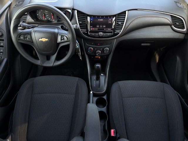 Used 2020 Chevrolet Trax LS w/ Tint and Cruise Package FWD image 9