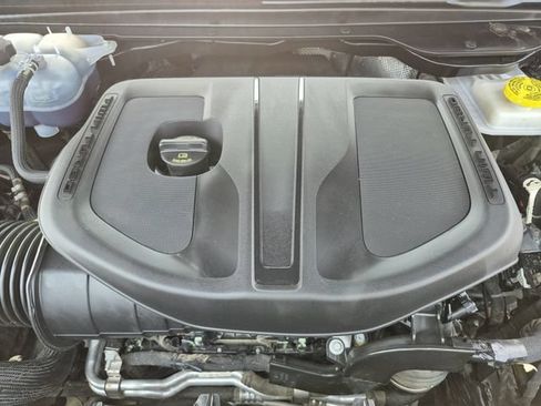 Certified 2025 RAM 1500 Big Horn AWD/4WD image 24