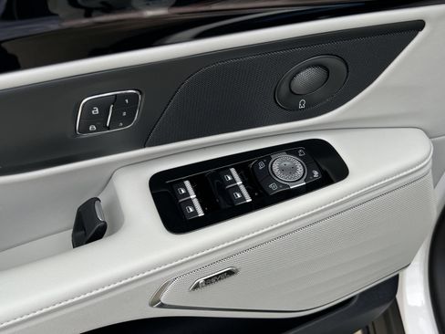 New 2026 Lincoln Nautilus Premier w/ Equipment Group 102A AWD/4WD image 22