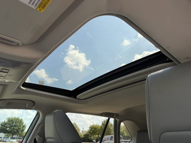 Used 2021 Toyota RAV4 XLE Premium FWD image 23