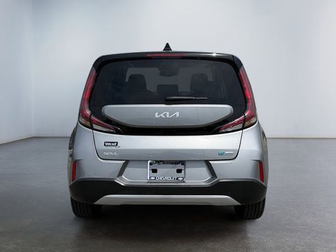 Used 2023 Kia Soul EX FWD image 4