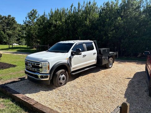 Certified 2025 Ford F450 XL w/ XL Chrome Package AWD/4WD image 1