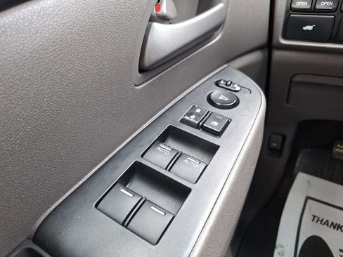 Used 2011 Honda Odyssey EX-L image 22