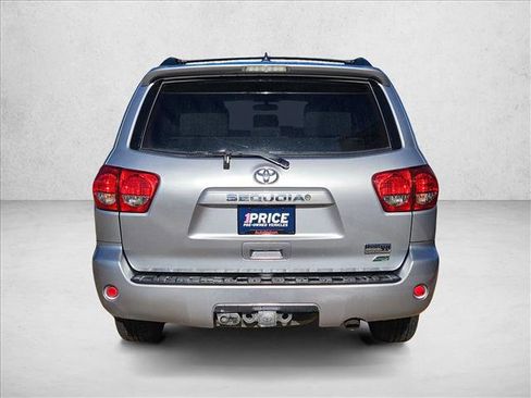 Used 2015 Toyota Sequoia SR5 image 7