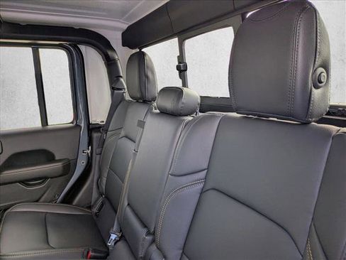 New 2026 Jeep Gladiator Sport image 12