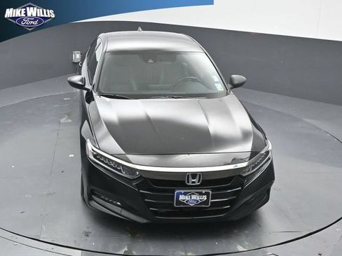 Used 2018 Honda Accord Sport image 10