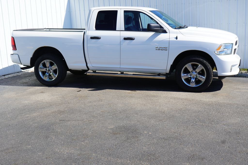 Used 2018 RAM 1500 Express w/ Express Value Package AWD/4WD image 2