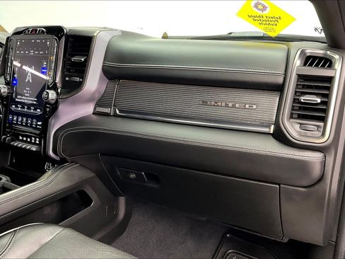 Used 2020 RAM 3500 Limited image 15