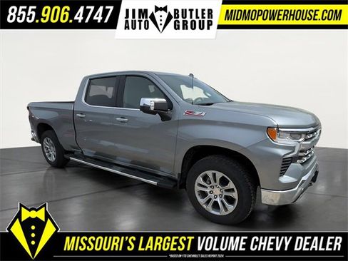 Used 2025 Chevrolet Silverado 1500 LTZ image 2