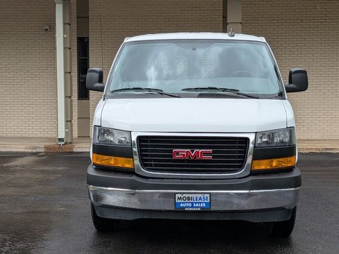 Used 2024 GMC Savana 2500 w/ Driver Convenience Package image 2