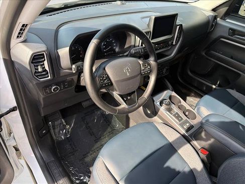 Used 2024 Ford Bronco Sport Outer Banks w/ Tech Package AWD/4WD image 13