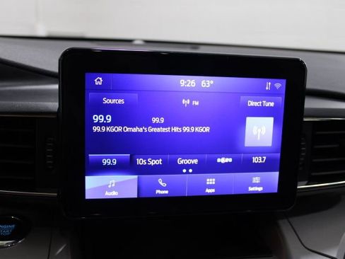 Used 2023 Ford Explorer XLT w/ Equipment Group 202A image 3