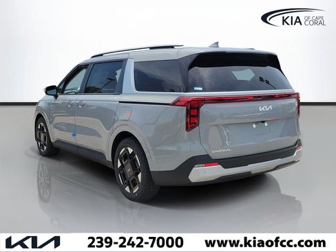 New 2026 Kia Carnival EX FWD image 4