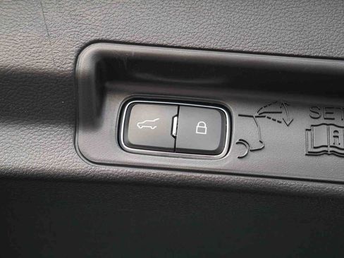 Used 2025 Ford Explorer ST-Line image 10