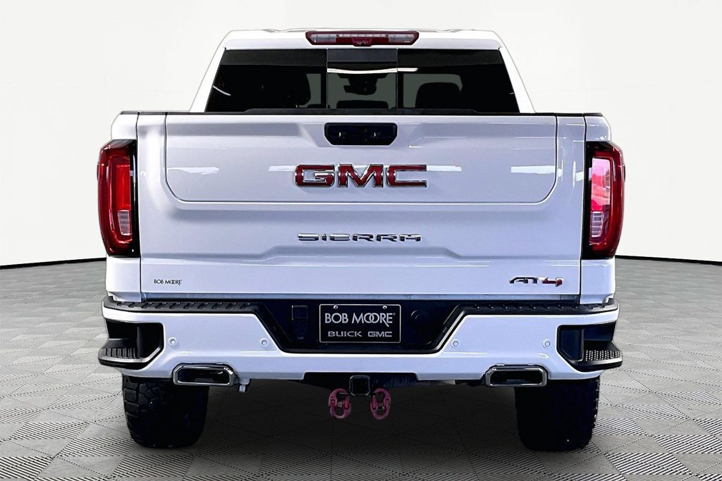 Used 2024 GMC Sierra 1500 AT4 w/ Technology Package AWD/4WD image 5