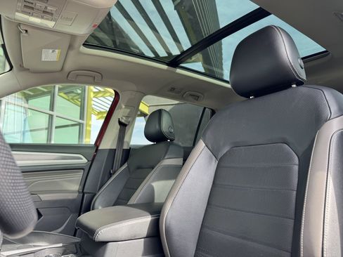 Used 2023 Volkswagen Atlas SEL Premium image 27