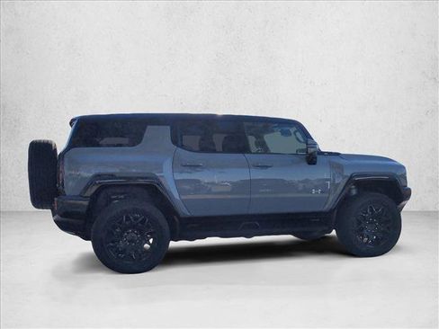 New 2025 GMC Hummer EV 2X w/ LPO, Cargo Utility Package image 4
