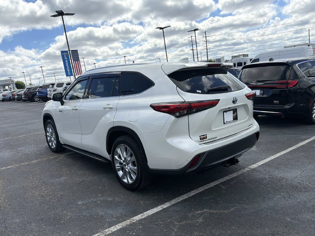Used 2021 Toyota Highlander Limited AWD/4WD image 5