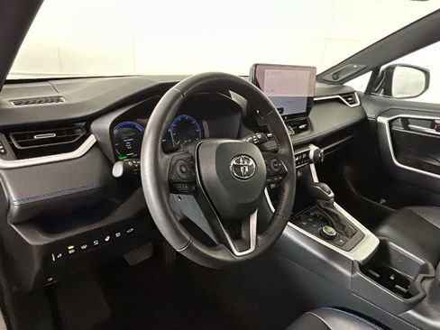 Used 2024 Toyota RAV4 XSE w/ Advanced Technology Package AWD/4WD image 17