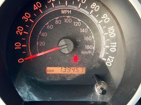 Used 2011 Toyota Tundra 4x4 Double Cab image 12