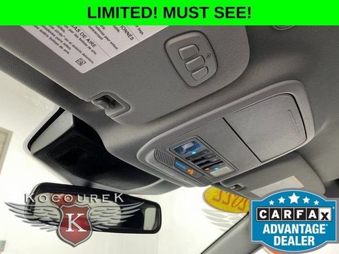 Used 2022 Ford Explorer Limited w/ Class IV Trailer Tow Package AWD/4WD image 18