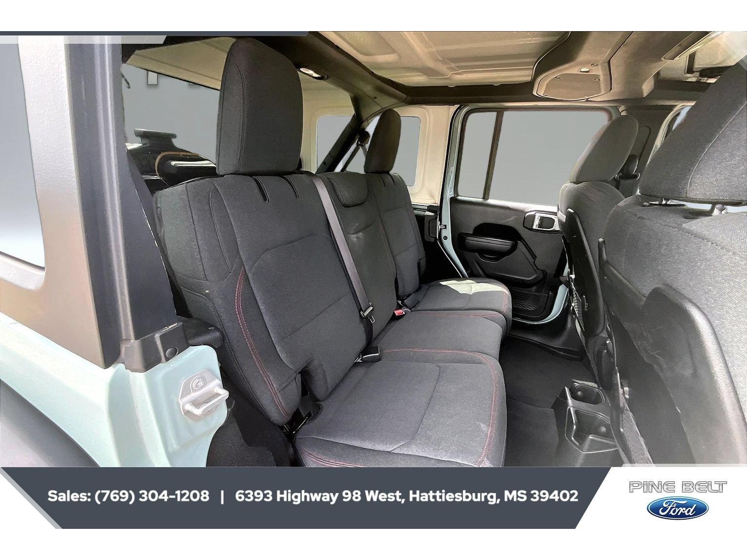 Used 2024 Jeep Wrangler Unlimited Rubicon AWD/4WD image 20