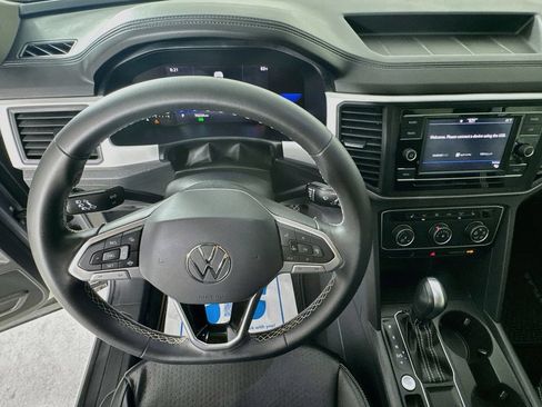 Used 2022 Volkswagen Atlas SE FWD image 12
