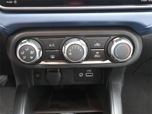 Used 2025 Nissan Versa SV w/ Trunk Package image 20