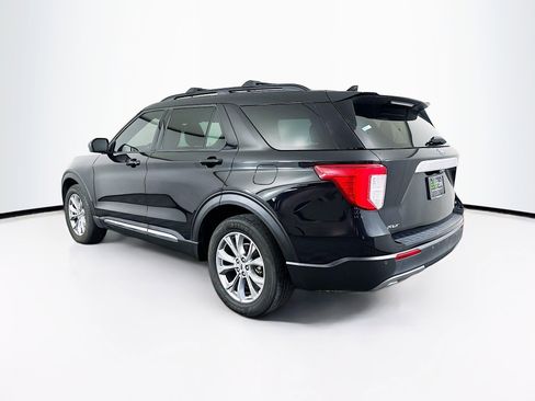 Used 2020 Ford Explorer XLT w/ Equipment Group 202A image 5