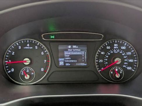 Used 2020 Kia Sorento LX FWD image 23