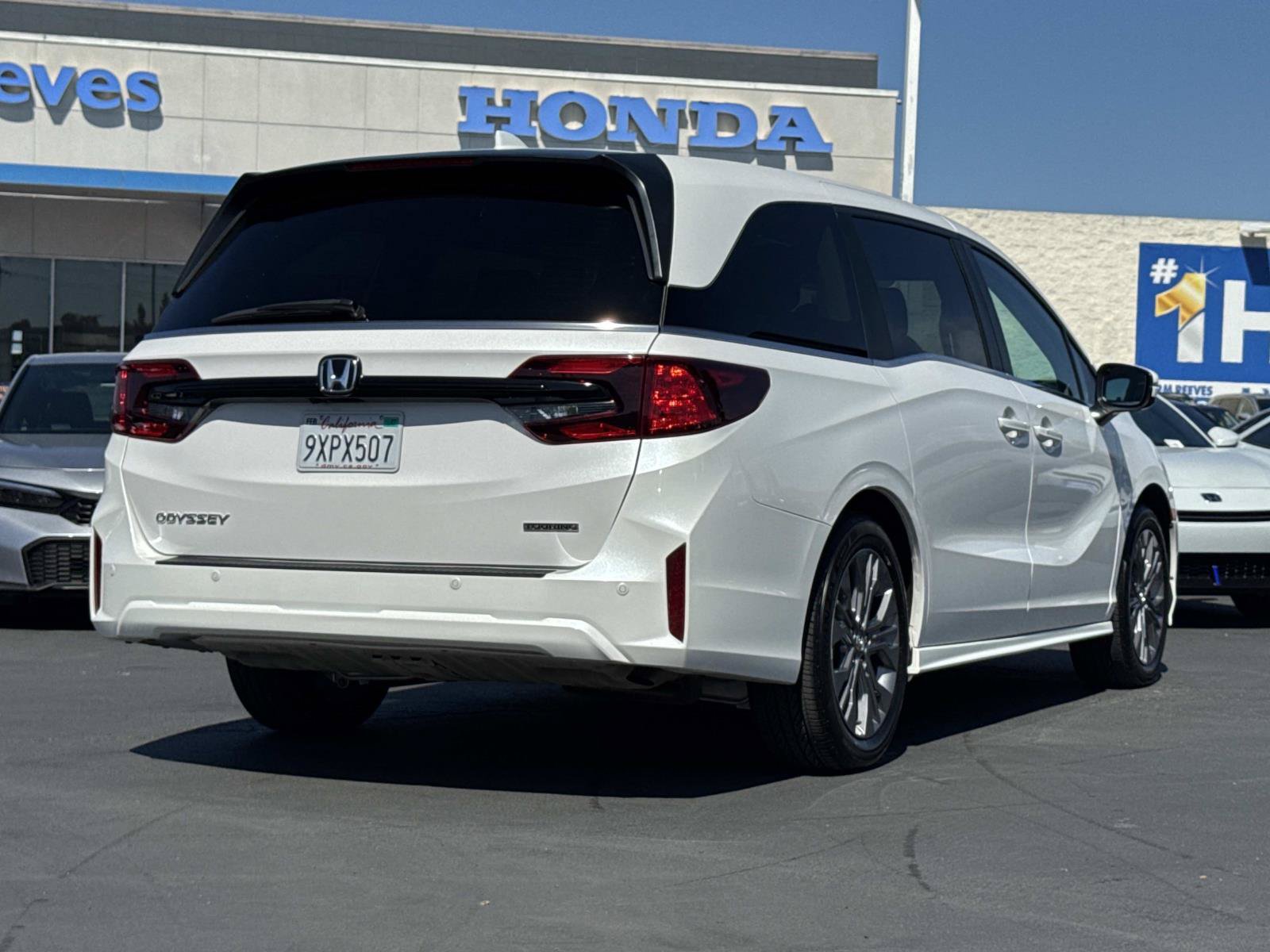 Used 2026 Honda Odyssey Touring image 5