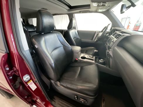Used 2013 Toyota 4Runner SR5 w/ Premium Pkg w/3rd Row Seat AWD/4WD image 25