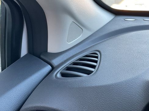 New 2025 Nissan Versa SV w/ Trunk Package image 23