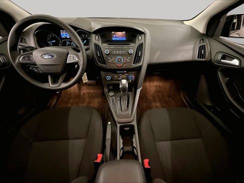 Used 2015 Ford Focus SE FWD image 14